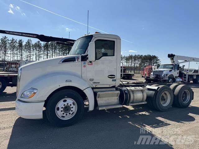 Kenworth T680 기타
