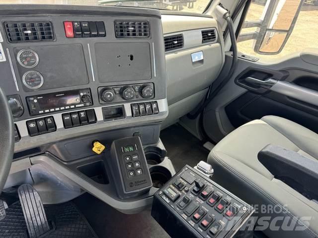 Kenworth T880 기타