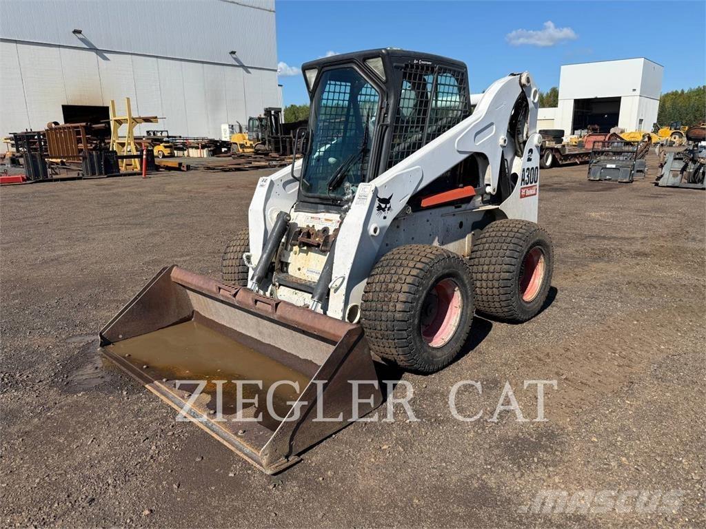 Bobcat A300  스키드로더