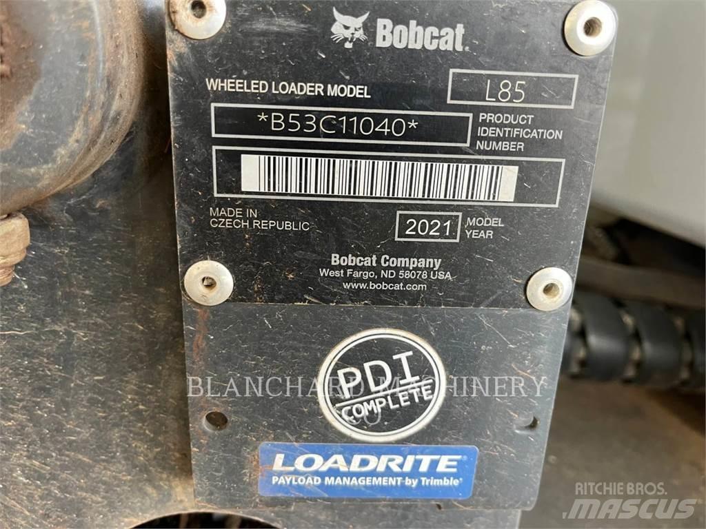 Bobcat L85 미니 로더