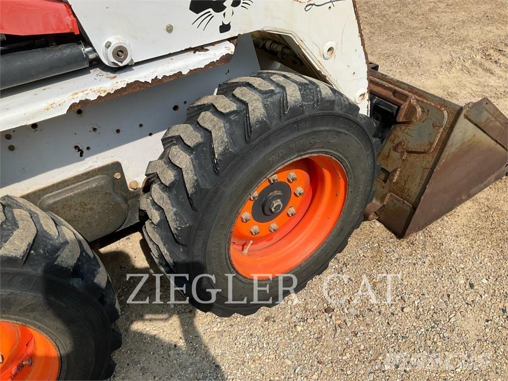 Bobcat S130  스키드로더