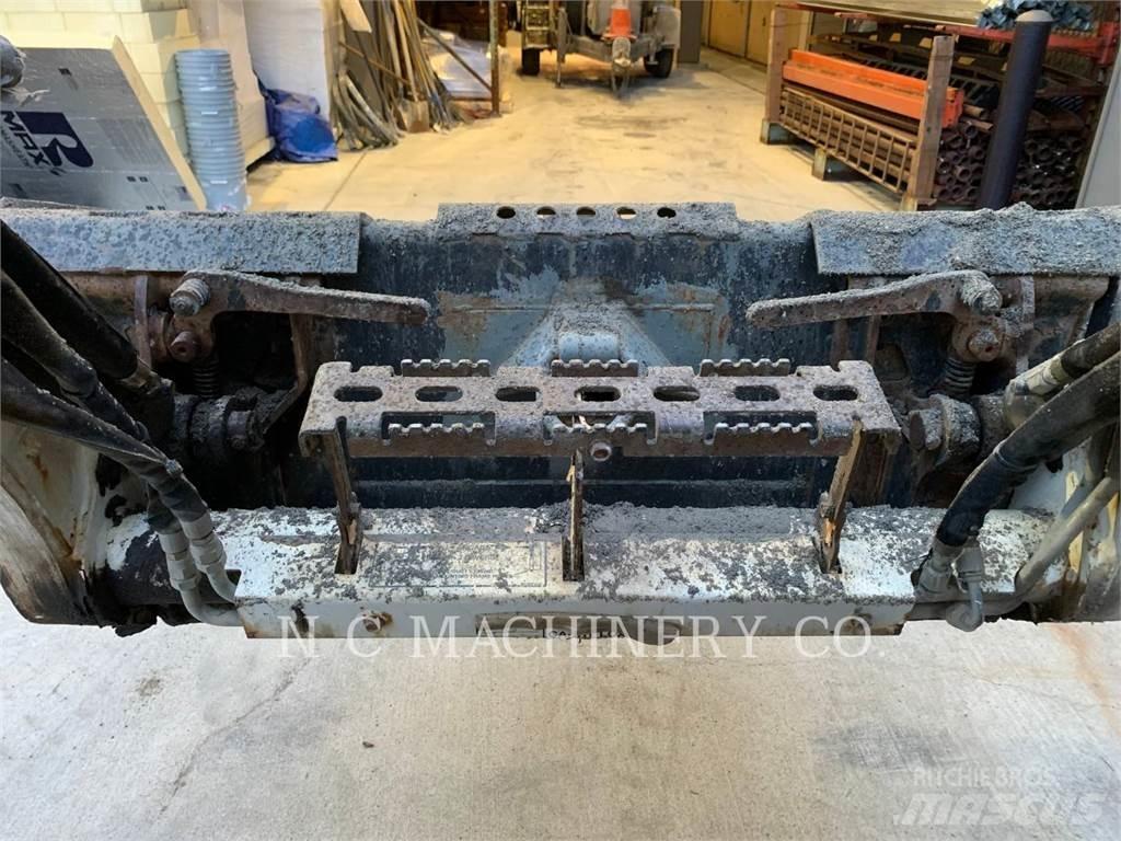 Bobcat S450  스키드로더