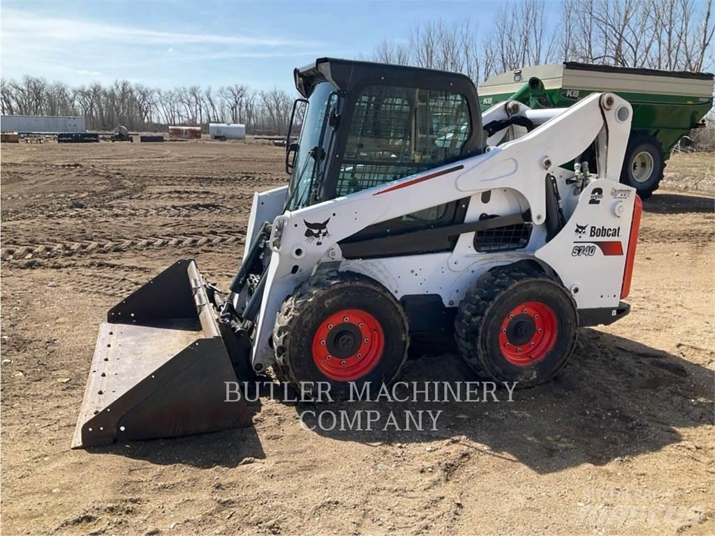 Bobcat S740  스키드로더