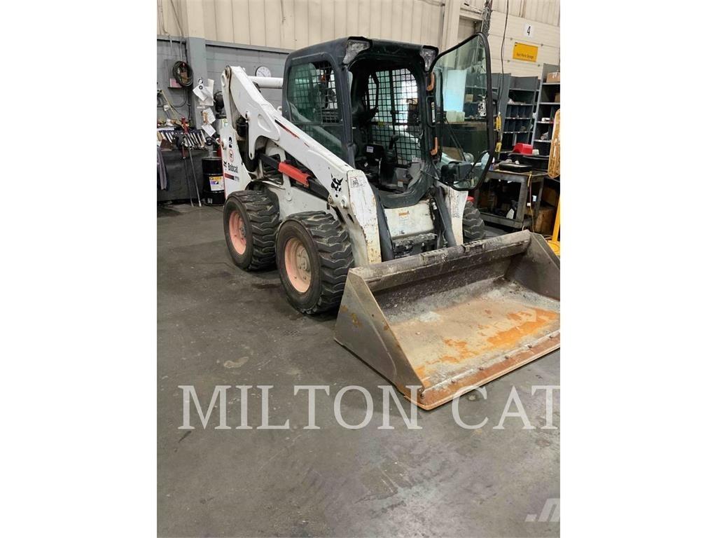 Bobcat S770  스키드로더