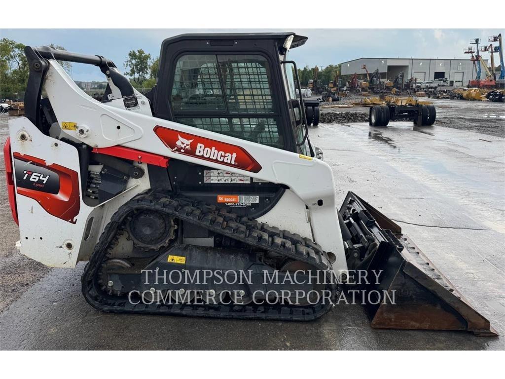 Bobcat T64 궤도식 로우더