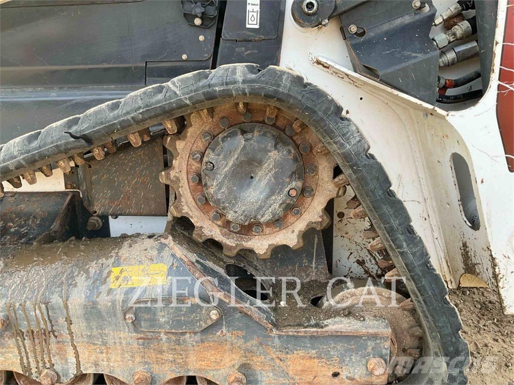 Bobcat T66 궤도식 로우더