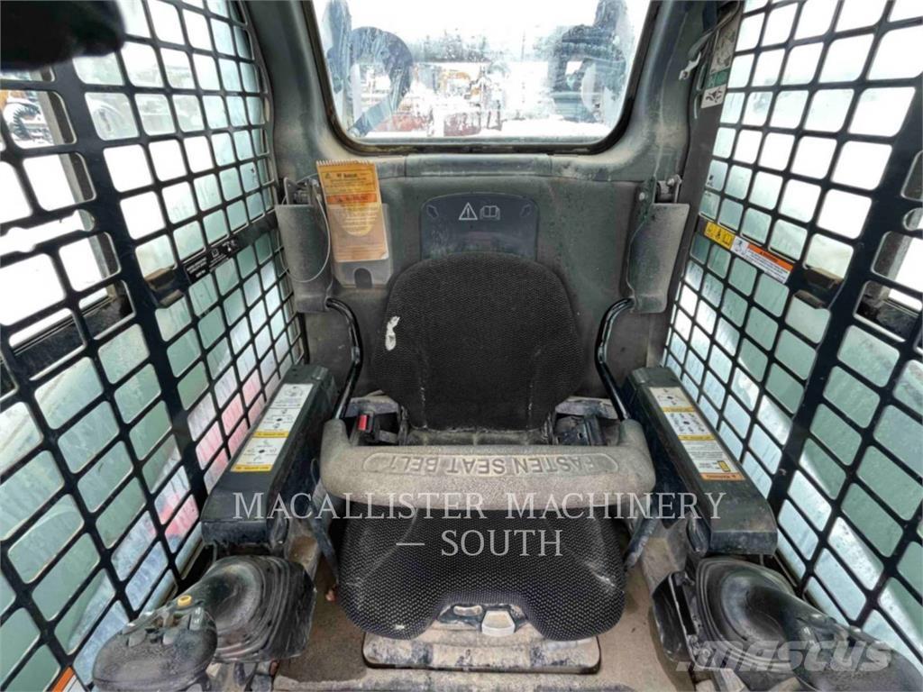 Bobcat T740 궤도식 로우더