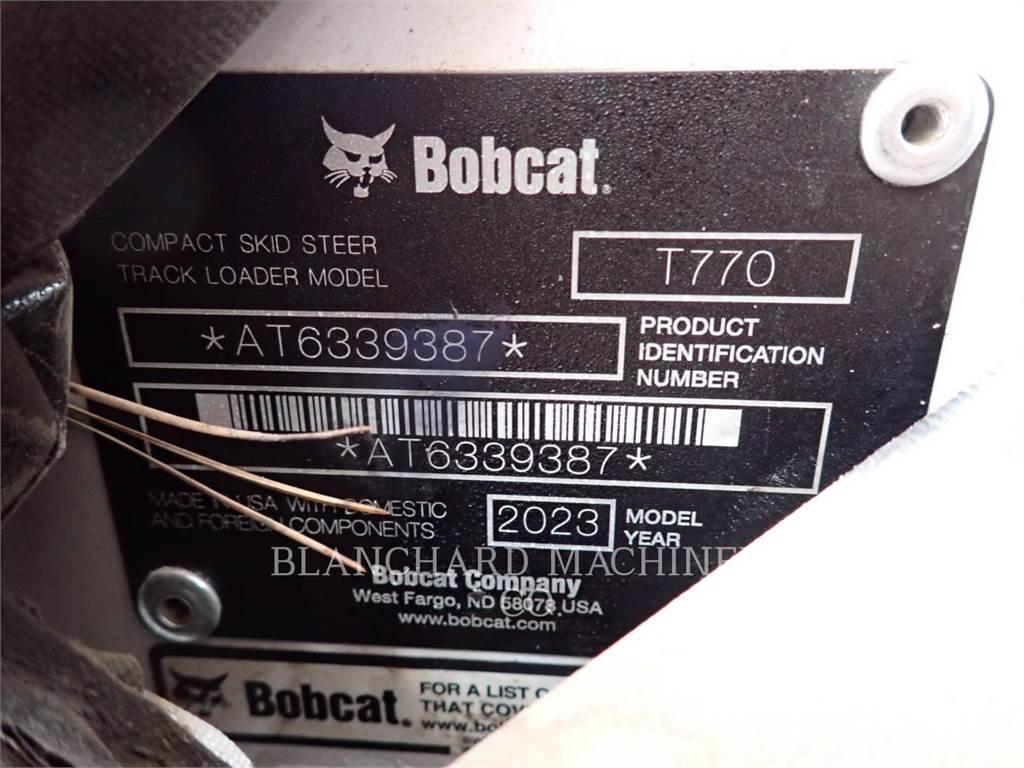 Bobcat T770 궤도식 로우더