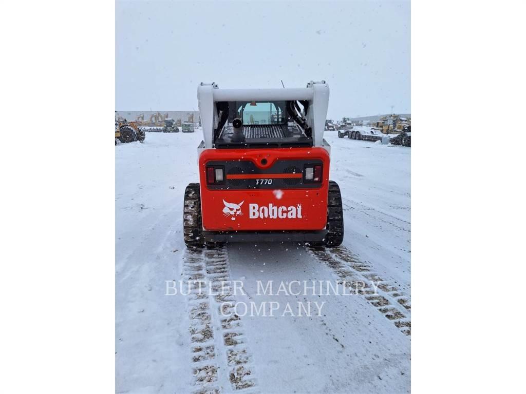 Bobcat T770 스크레이퍼