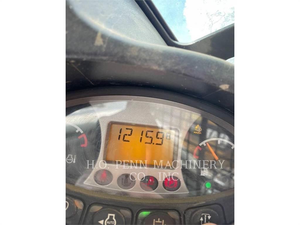 Bobcat T770  스키드로더