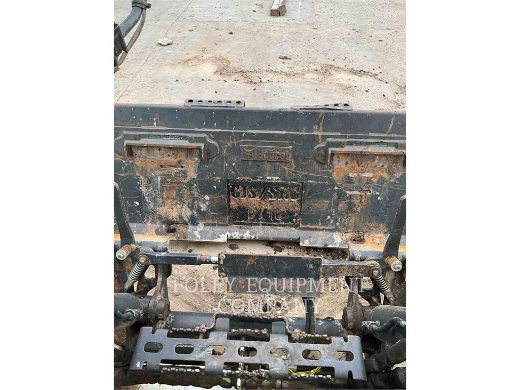Bobcat T770  스키드로더