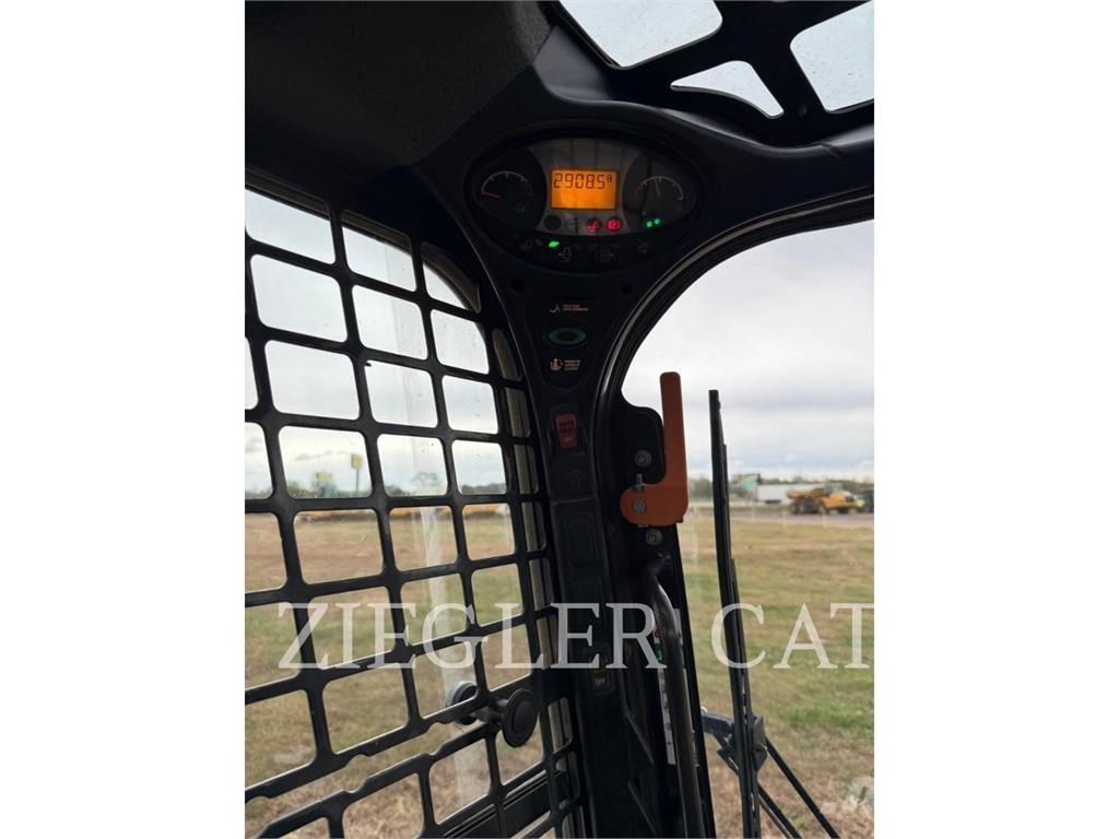 Bobcat T770 궤도식 로우더