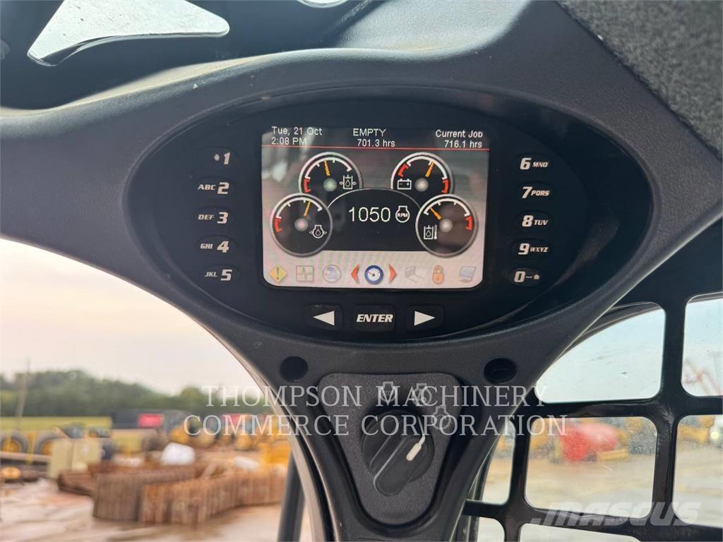 Bobcat T770  스키드로더