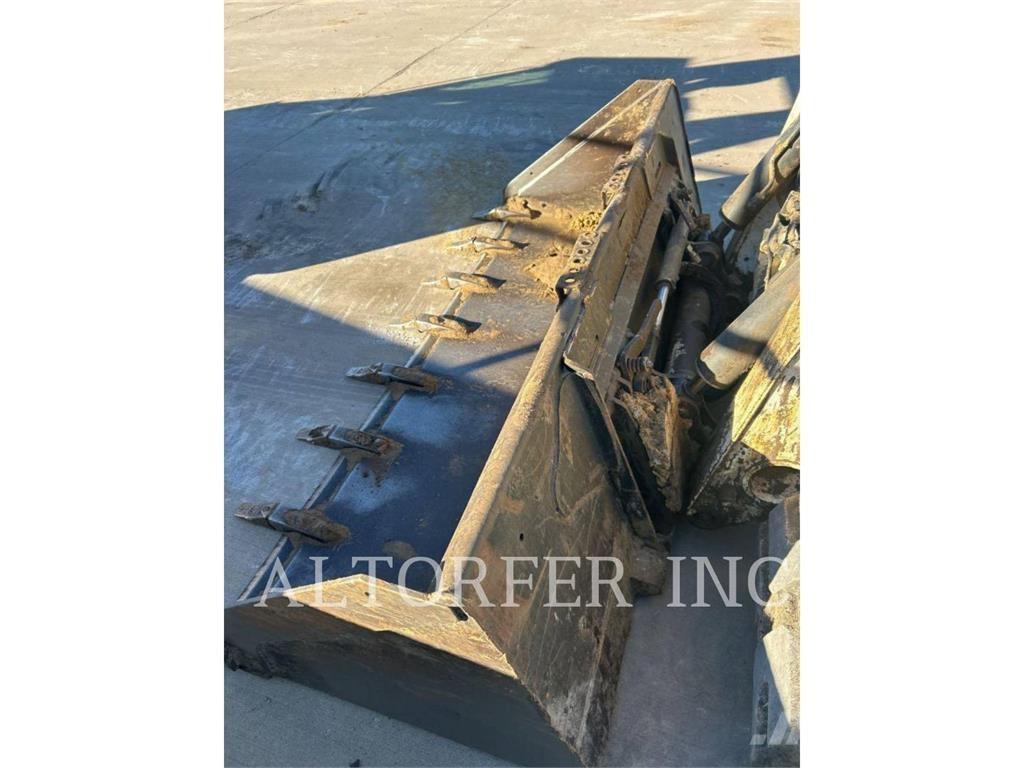 Bobcat T770  스키드로더