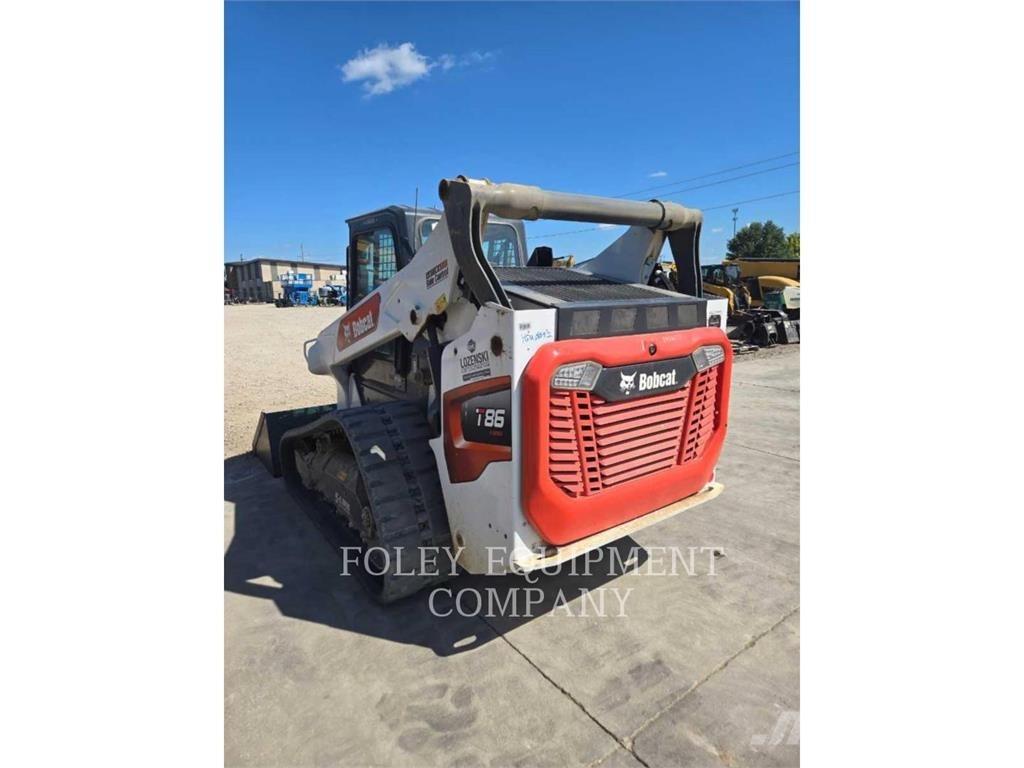 Bobcat T86  스키드로더