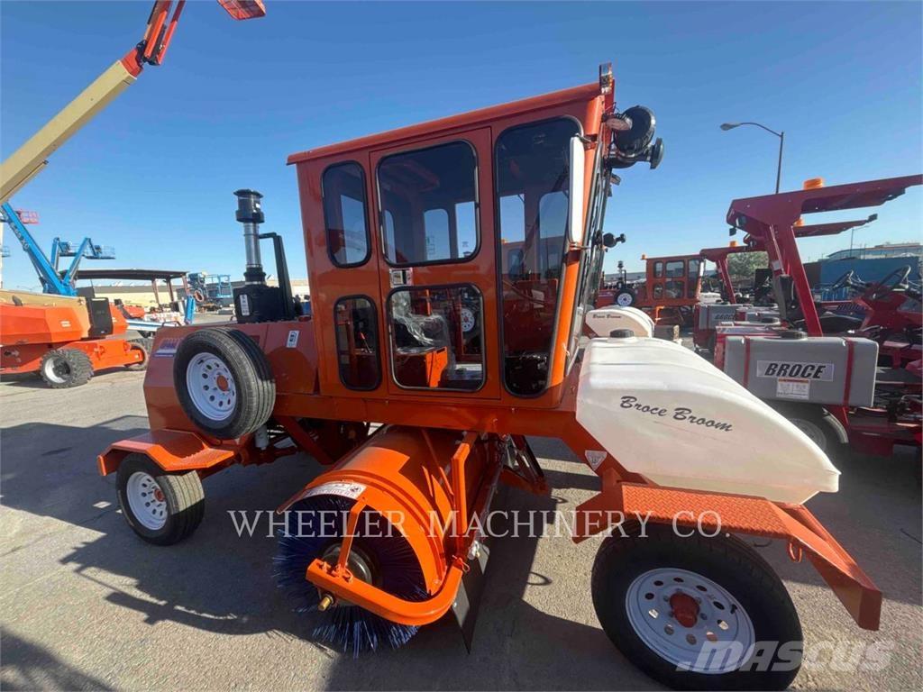 Broce BROOM 4 도로 청소차