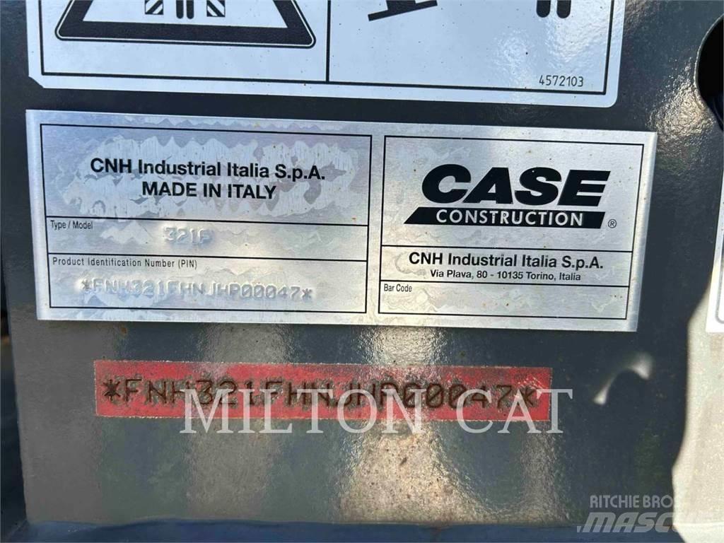 CASE 321F 미니 로더