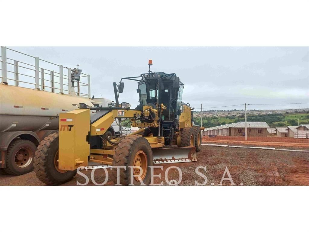 CAT 120 그레이더