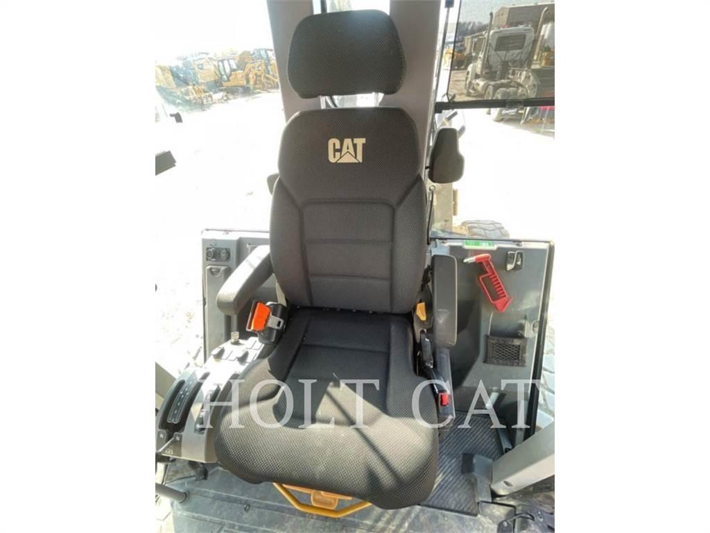 CAT 120 그레이더
