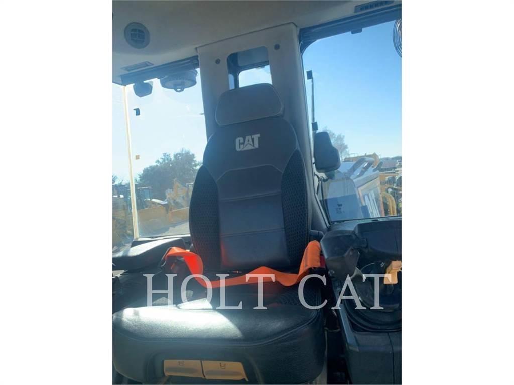 CAT 120AWD JOY 그레이더