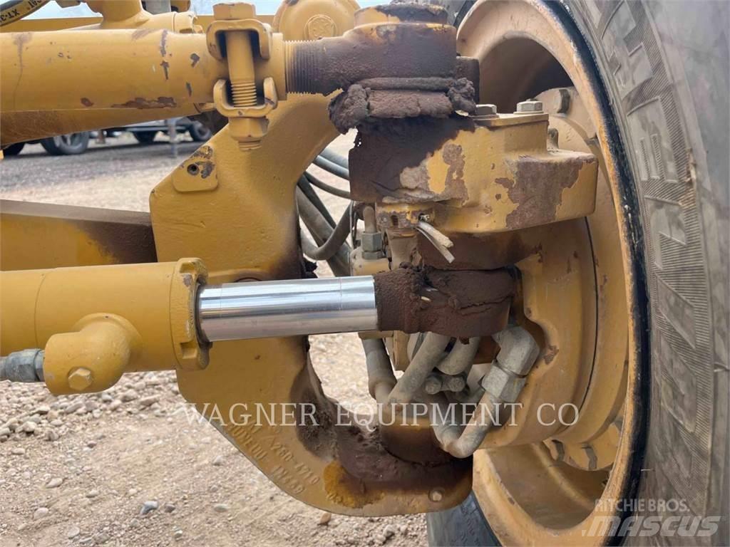 CAT 120M AWD 그레이더