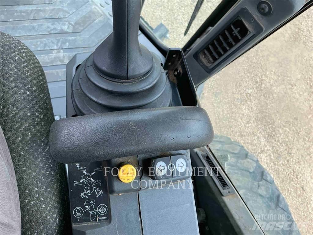CAT 12M2 그레이더