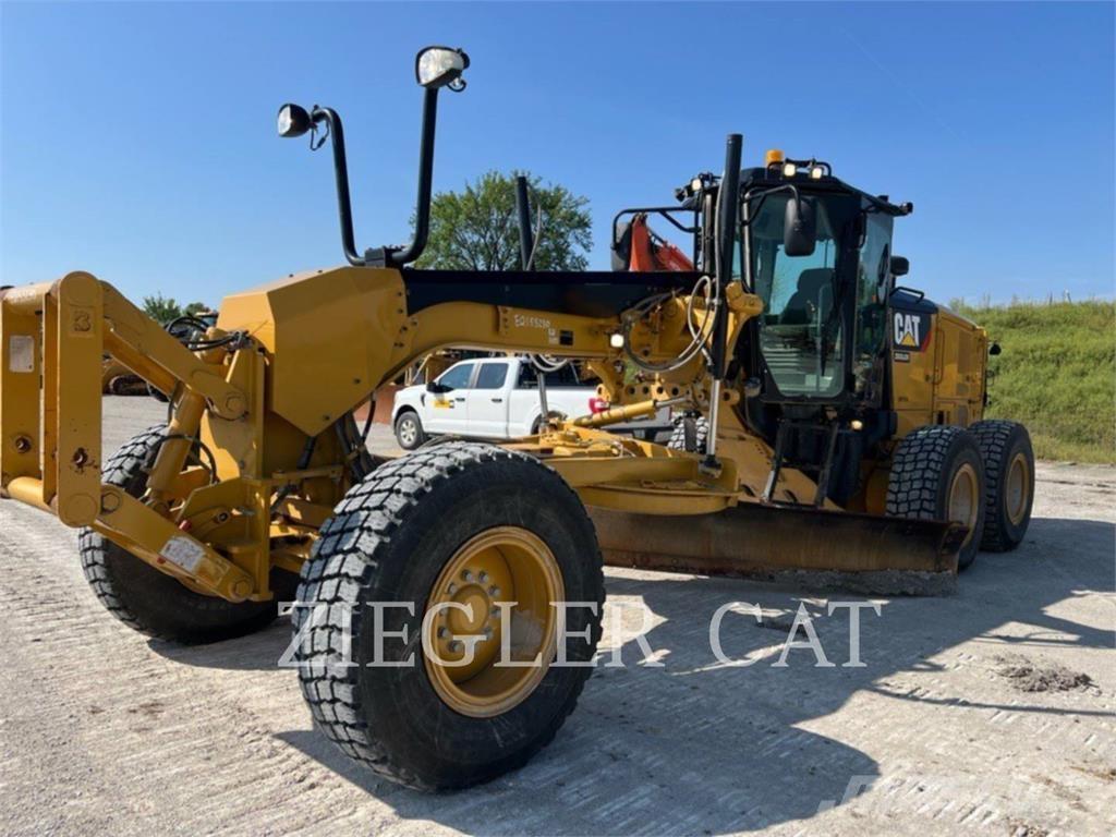 CAT 12M2 그레이더