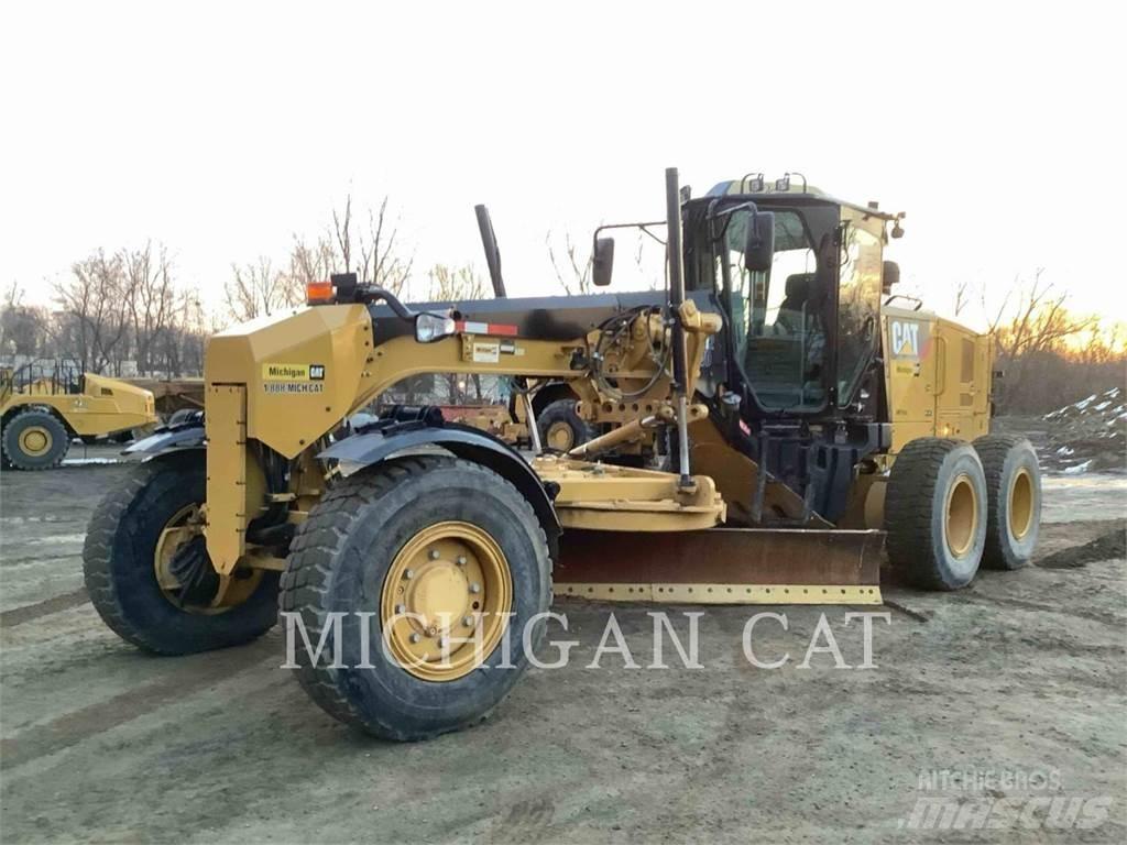 CAT 12M2 AWD 그레이더
