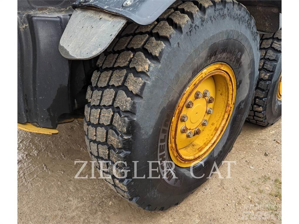 CAT 12M2AWD 그레이더
