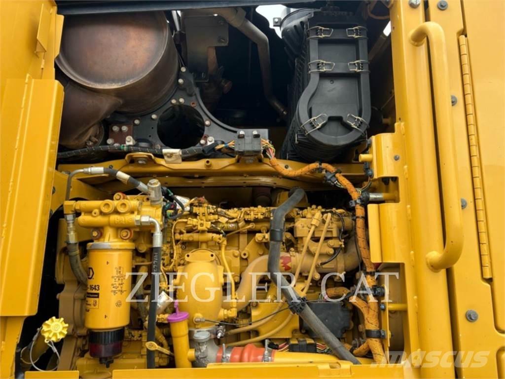 CAT 12M2AWD 그레이더