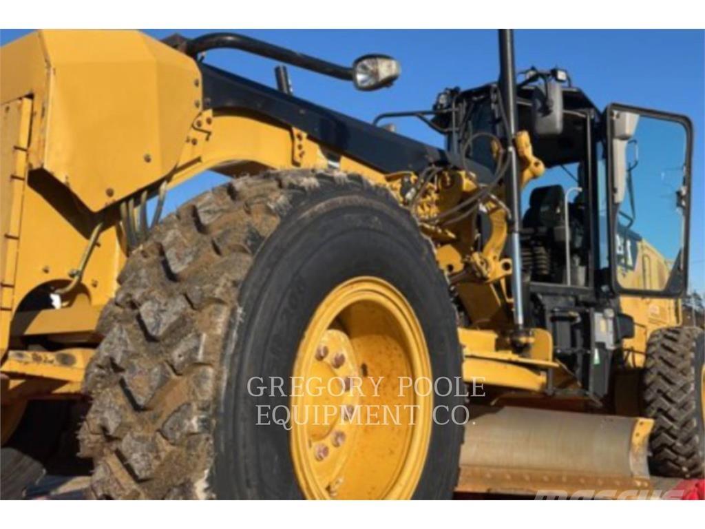 CAT 12M3 그레이더