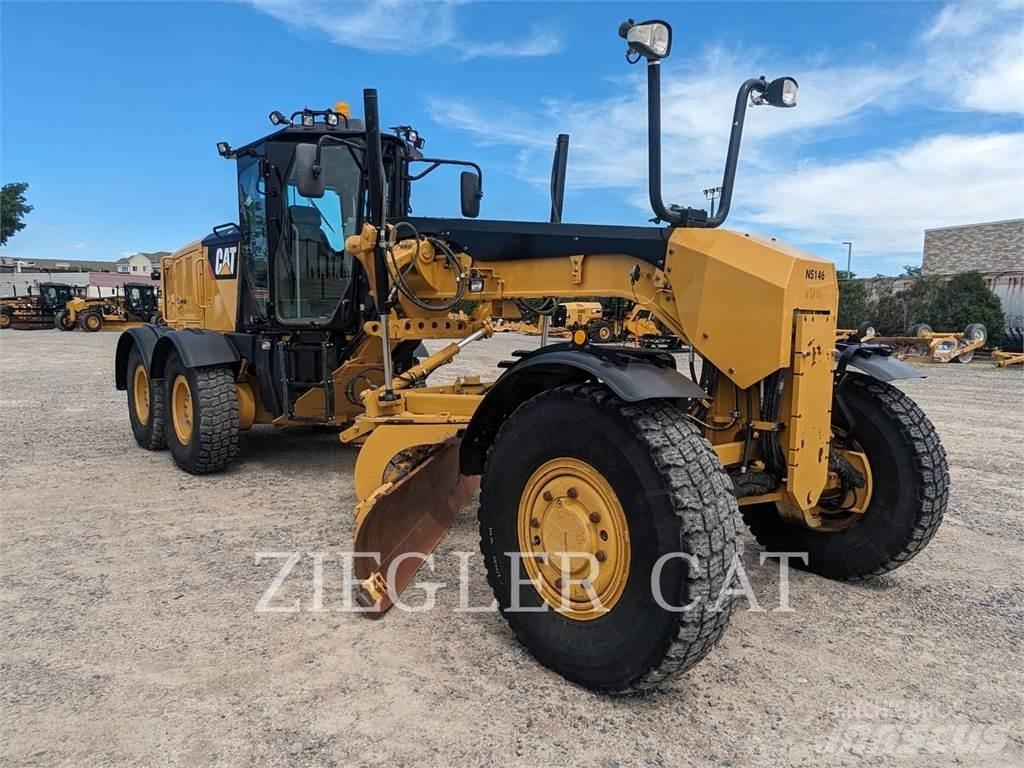 CAT 12M3AWD 그레이더