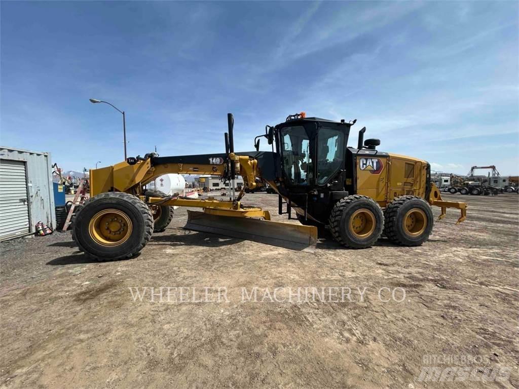 CAT 140 그레이더