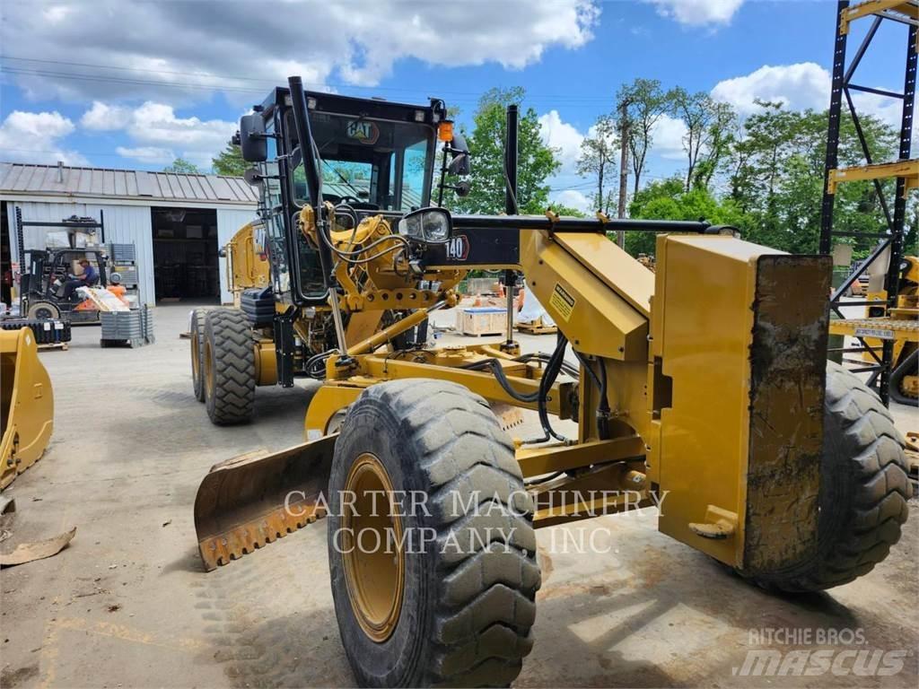CAT 140 그레이더