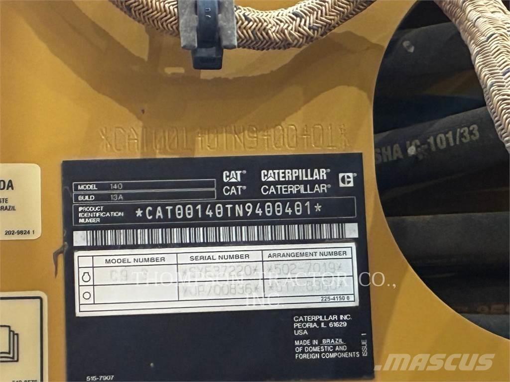 CAT 140 그레이더