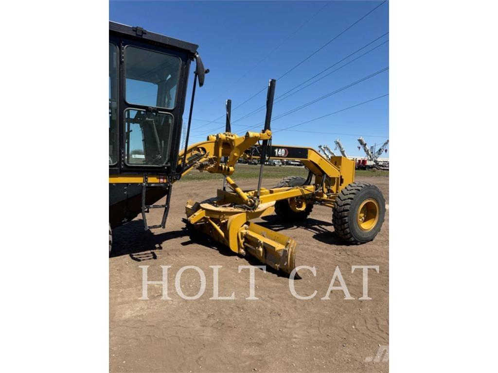 CAT 140 그레이더