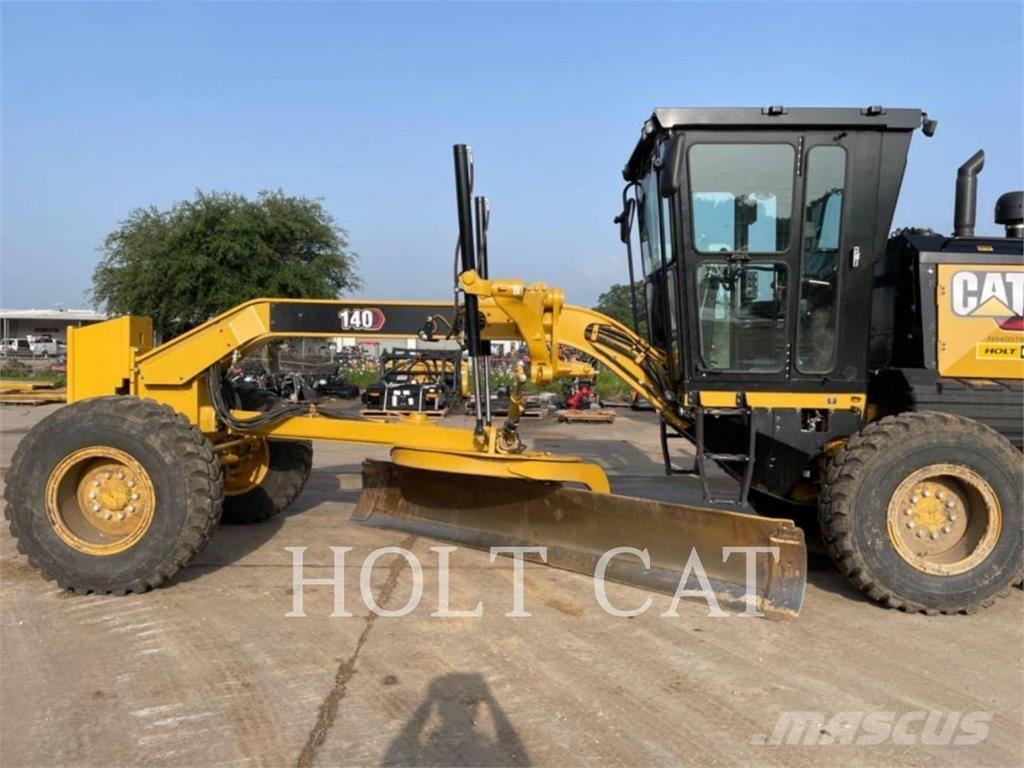 CAT 140 그레이더
