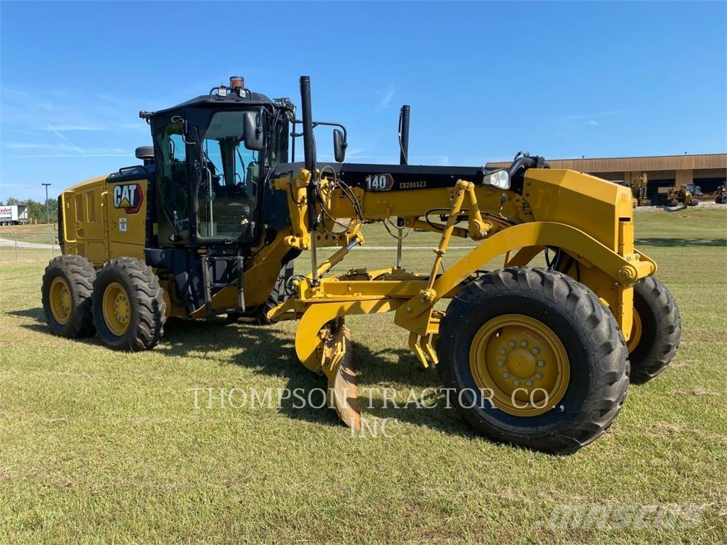 CAT 140 그레이더