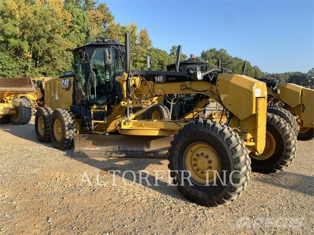 CAT 140 그레이더
