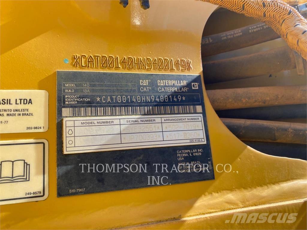 CAT 140 그레이더