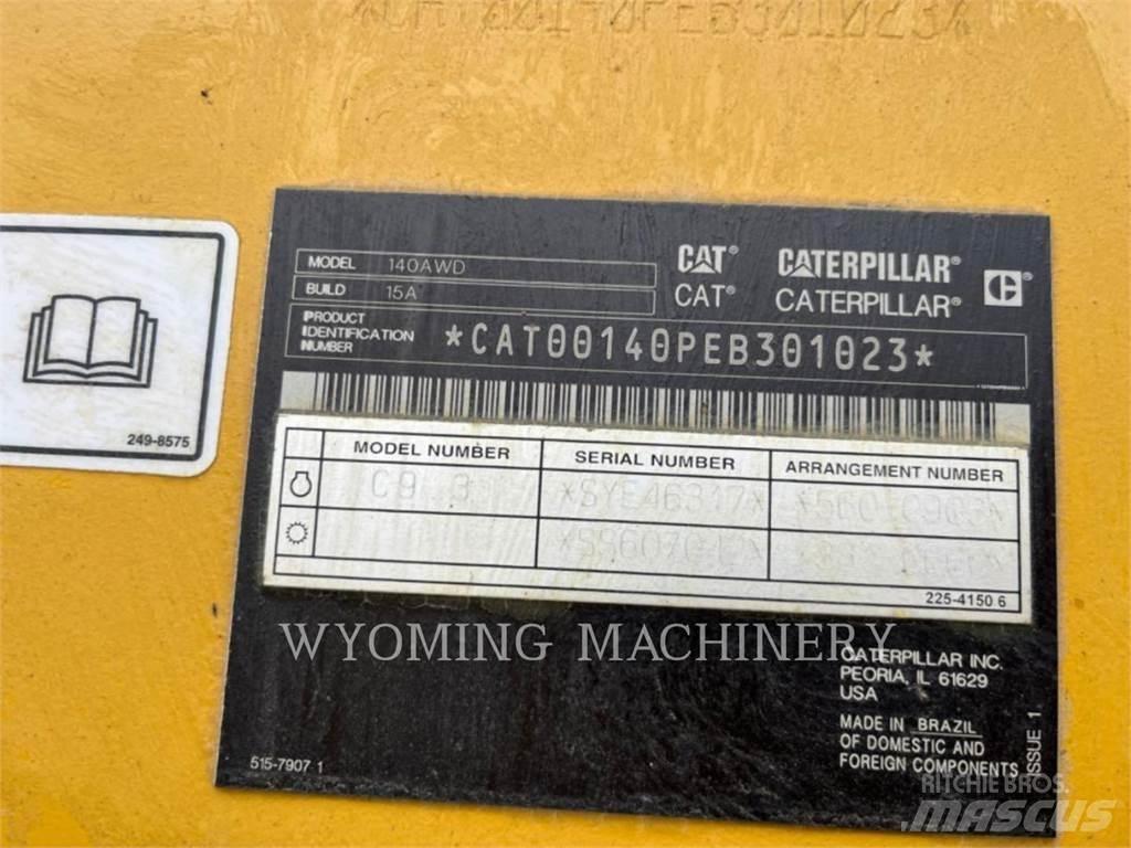 CAT 140 AWD 그레이더