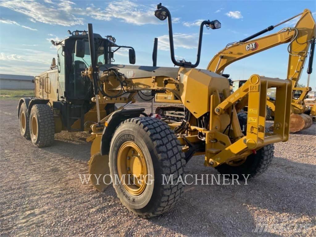 CAT 140 AWD 그레이더