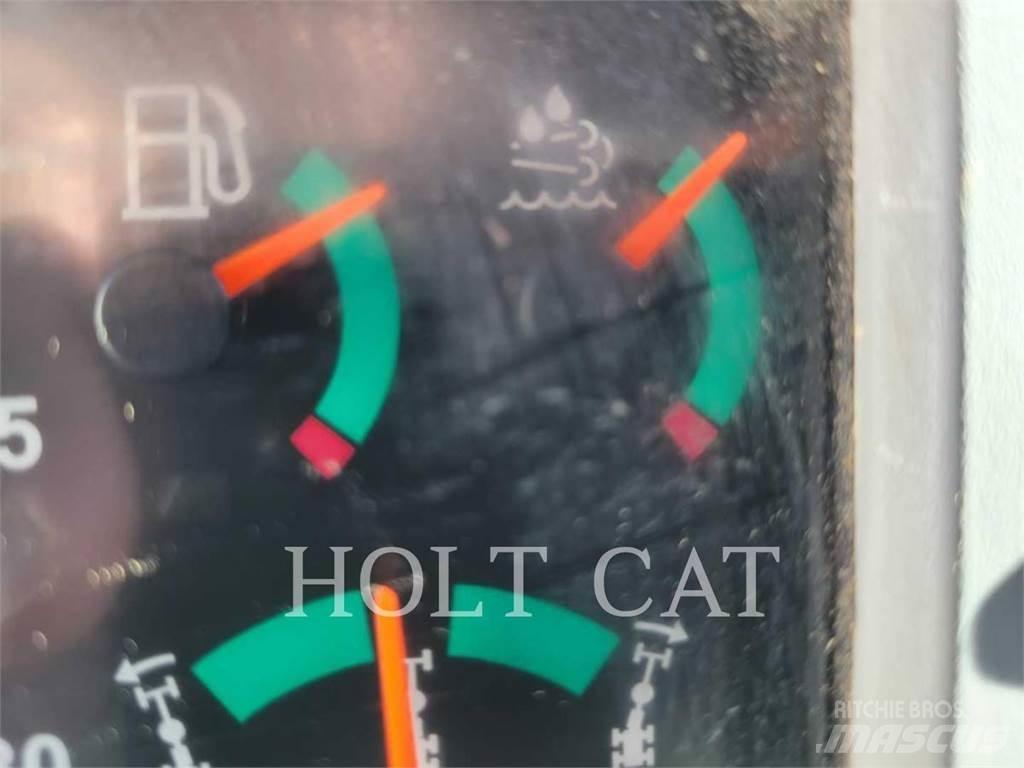 CAT 140 AWD 그레이더