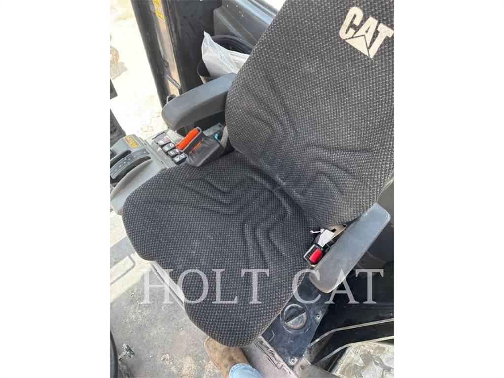 CAT 140 AWD 그레이더