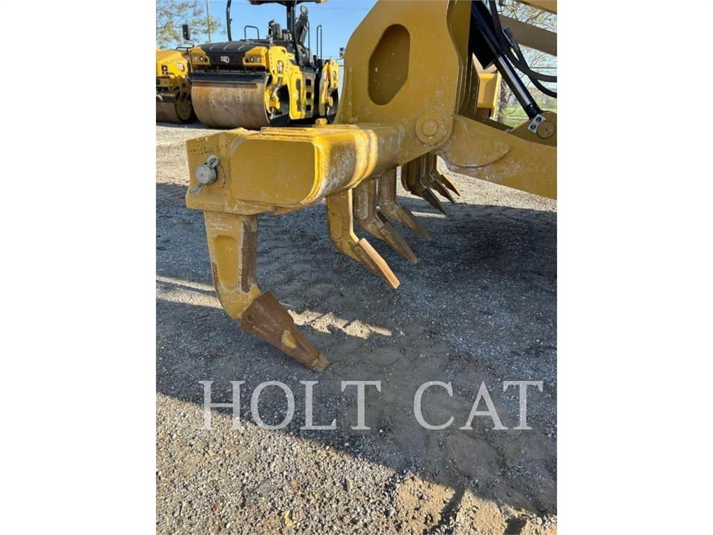 CAT 140 AWD 그레이더