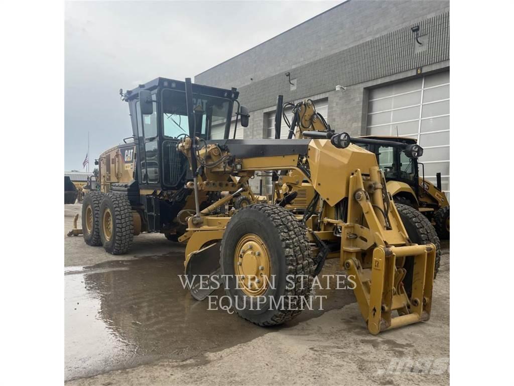 CAT 140 AWD 그레이더