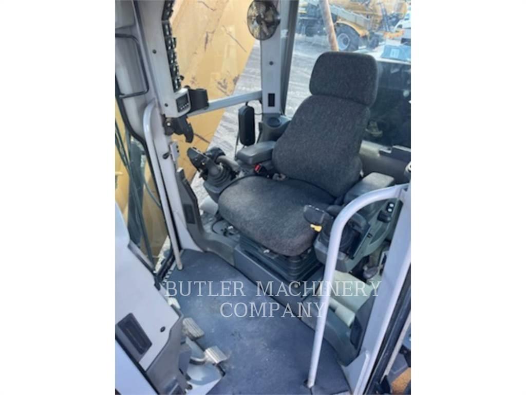 CAT 140 M2 그레이더