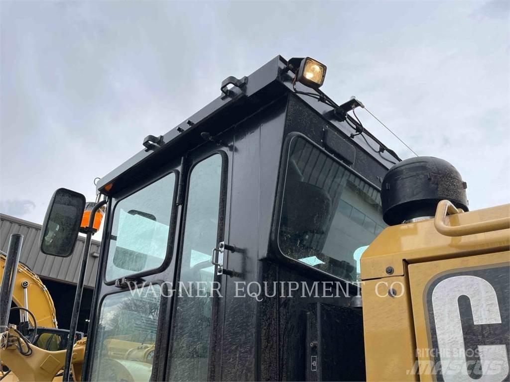 CAT 140GC 그레이더