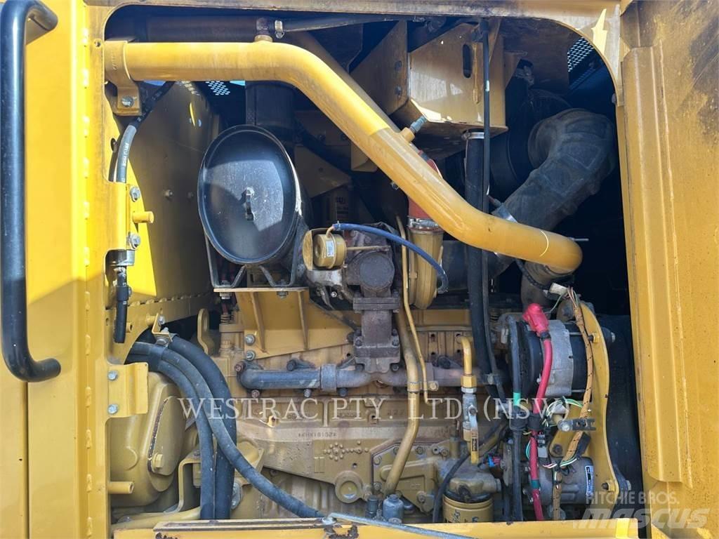 CAT 140M 그레이더