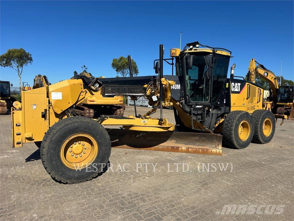 CAT 140M 그레이더